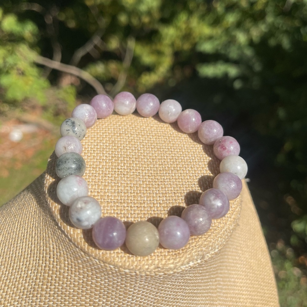 Lilac stone bracelet